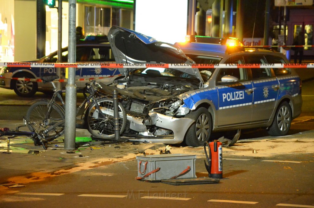 VU Pol Pkw Koeln Mitte Hahnenstr Im Laach P055.JPG